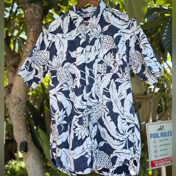 Hobie by Hurley Men's Pineapple Print Aloha Shirt - Picture 2 of 9